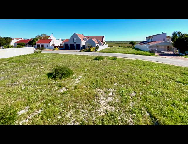 647M² VACANT LAND FOR SALE IN PORT OWEN